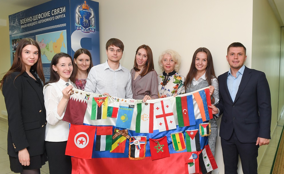 Group photo with flags1
